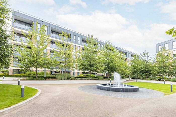 2 Bedroom Flat For Sale In Levett Square, Kew, TW9