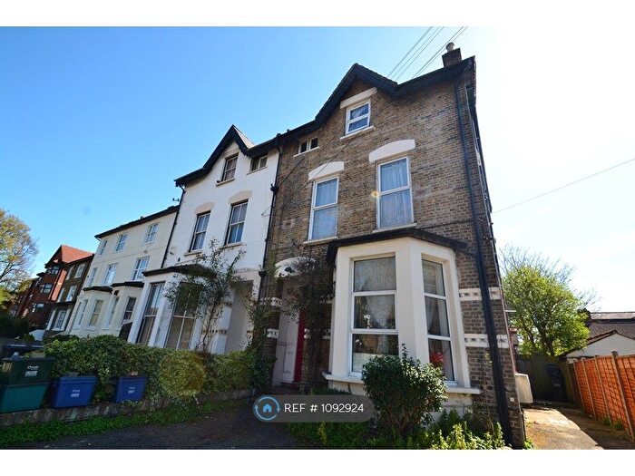 1 Bedroom Flat To Rent In Elmwood Road, Croydon, CR0