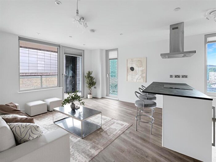 3 Bedroom Apartment For Sale In Great Ducie Street, M3