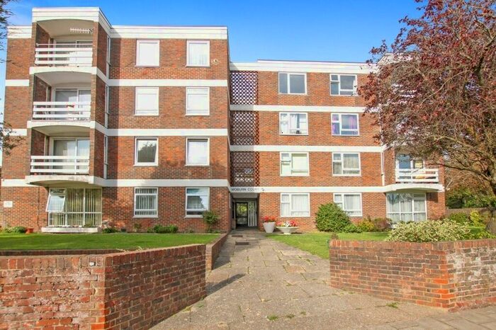 2 Bedroom Flat To Rent In Richmond Road, Worthing, BN11