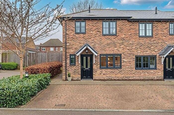 3 Bedroom End Terrace House For Sale In Woodside Mews, Gravesend, Kent., DA12