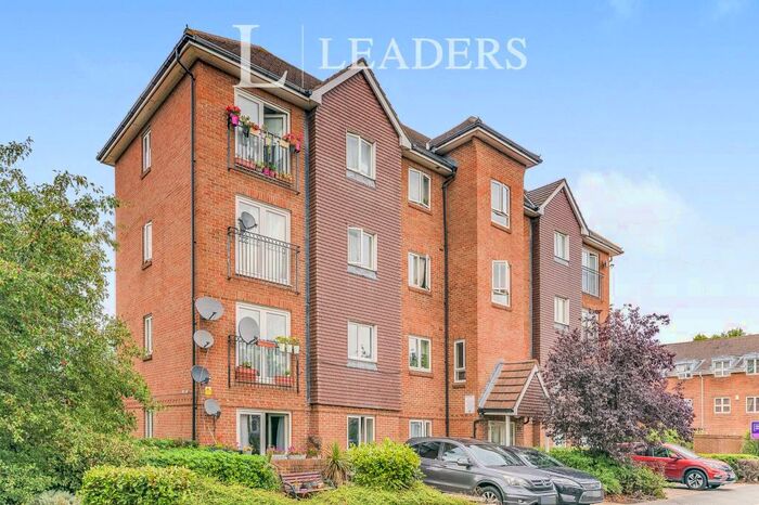 2 Bedroom Apartment To Rent In Old School Place, Croydon, CR0