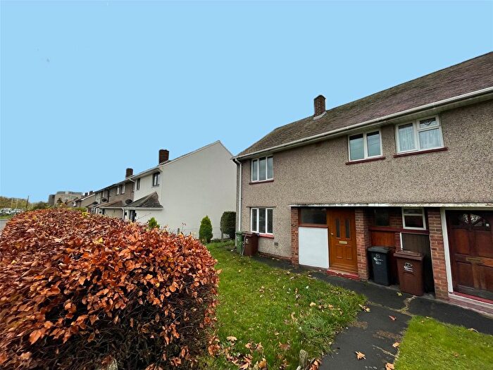 3 Bedroom End Terrace House To Rent In Rose Lane, Romford, RM6