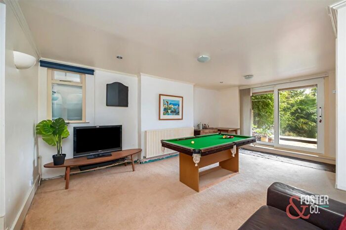 5 Bedroom Detached House For Sale In Surrenden Road, Brighton, BN1