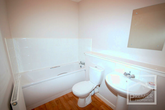 2 Bedroom Flat To Rent In Mayberry Grange, Blantyre, G72