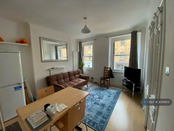 2 Bedroom Flat To Rent In Anglo Terrace, Bath, BA1