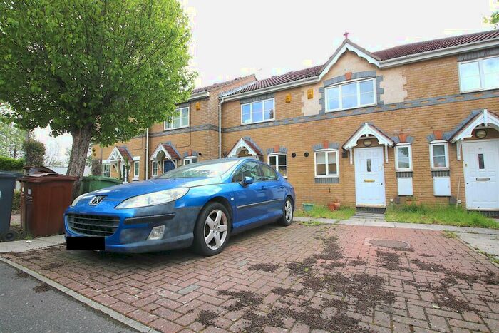 2 Bedroom House To Rent In Keel Close, Barking, IG11