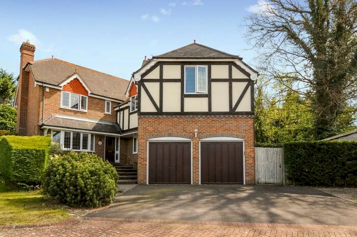 5 Bedroom Detached House To Rent In Tithe Close, Virginia Water, GU25