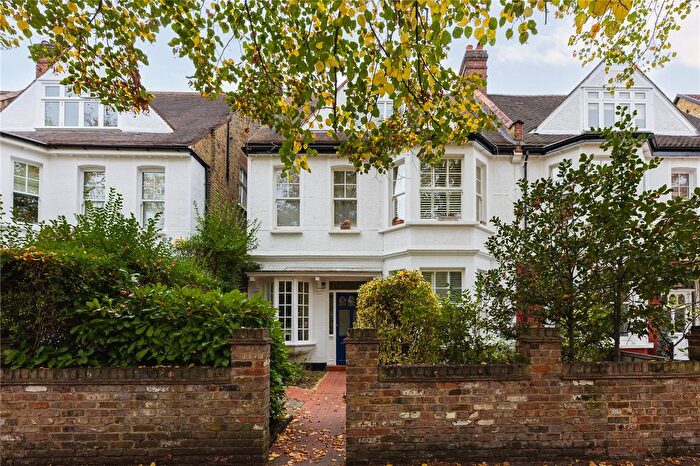 1 Bedroom Flat For Sale In Dukes Avenue, London, W4