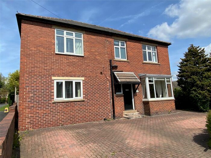 5 Bedroom Detached House To Rent In Glebe Gate, Thornhill, Dewsbury, WF12