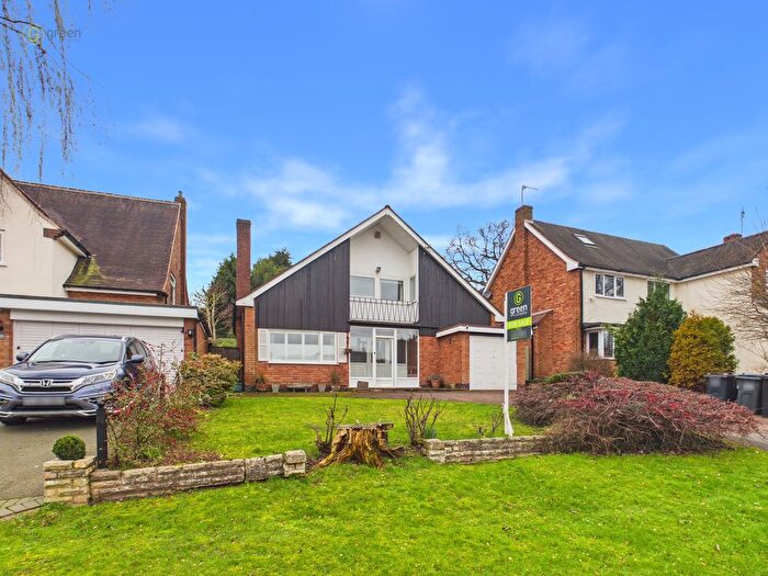 3 Bedroom Detached House For Sale In Brooks Road, Sutton Coldfield, B72