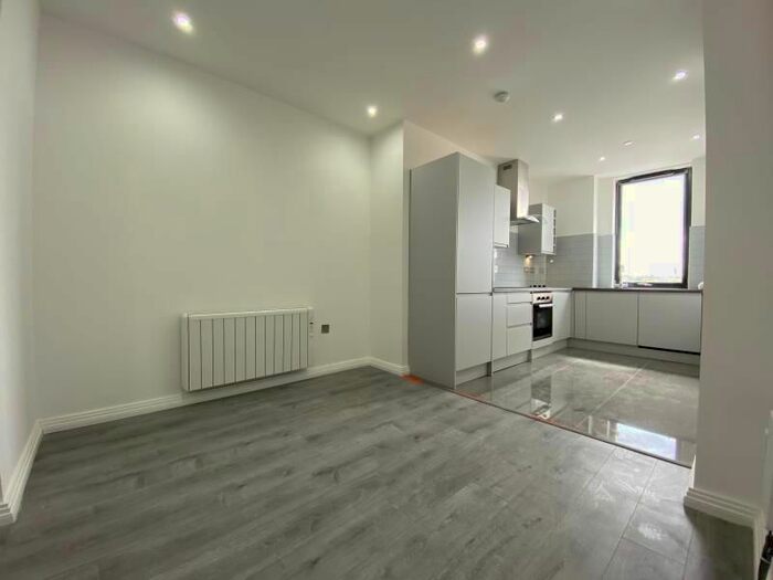 2 Bedroom Flat To Rent In Knights House, Parade, Royal Sutton Coldfield, B72