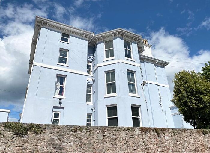 1 Bedroom Flat To Rent In Flat, Waldon Hall, St Lukes Park, Torquay, Devon, TQ2