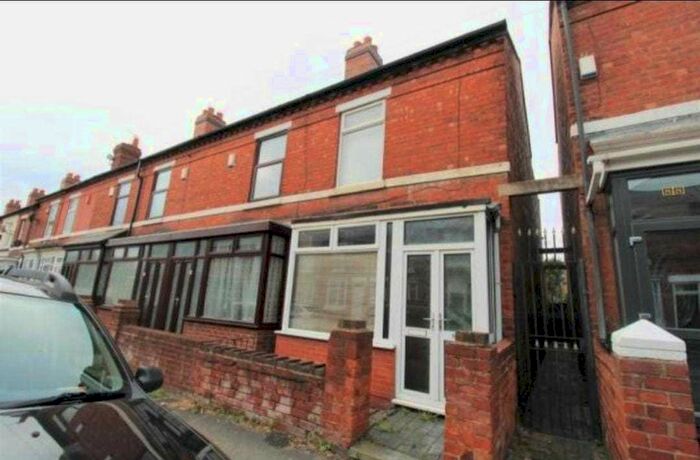 End Of Terrace House To Rent In Kingsley Street, Walsall, WS2