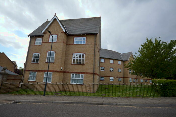 2 Bedroom Apartment To Rent In Chamberlayne Avenue, Wembley, HA9