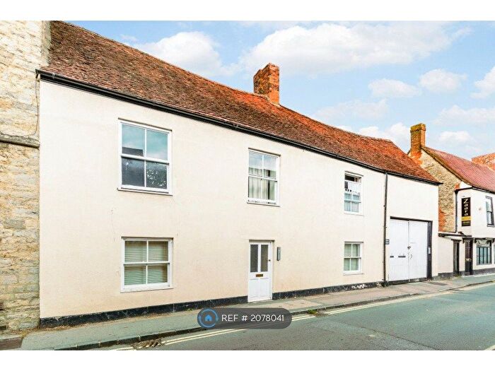 1 Bedroom Flat To Rent In The Causeway, Bicester, OX26