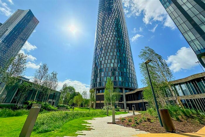 2 Bedroom Apartment To Rent In Thr, M15