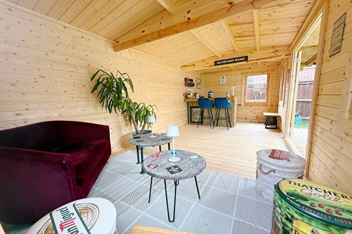 3 Bedroom Link Detached House For Sale In Malmesbury Road, Cheadle Hulme, SK8