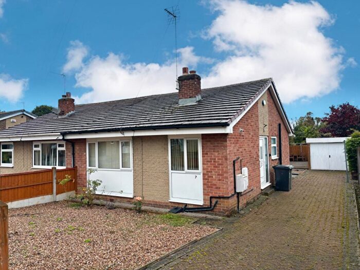 2 Bedroom Bungalow For Sale In Pollard Way, Gomersal, Cleckheaton, BD19