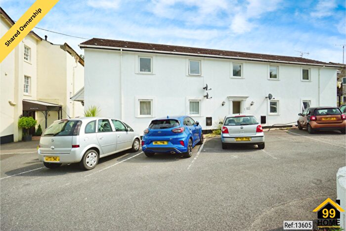 2 Bedroom Maisonette For Sale In Devon Court, Lyme Regis, DT7
