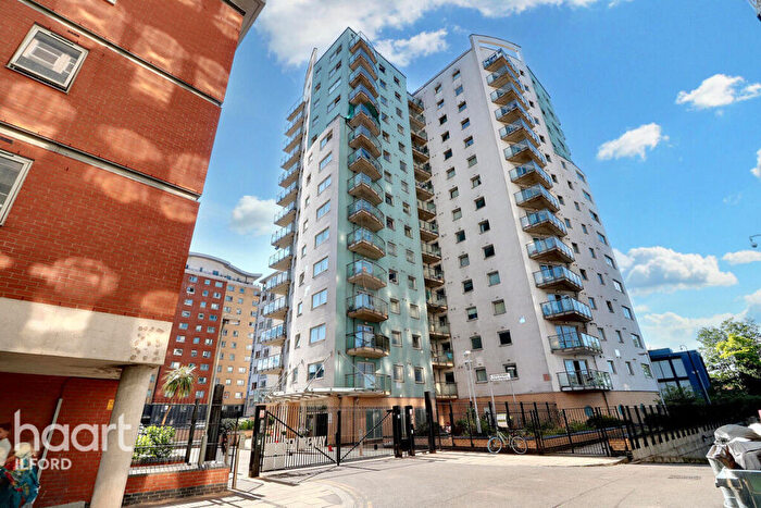 2 Bedroom Flat For Sale In Axon Place, Ilford, IG1