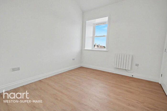 2 Bedroom Flat To Rent In Ellenborough Park North, Weston-Super-Mare, BS23