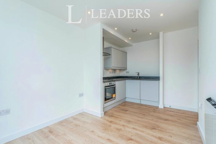 1 Bedroom Flat To Rent In Upper Banister Street, Southampton, SO15