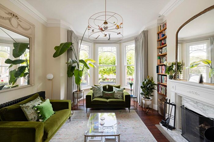 5 Bedroom Terraced House For Sale In Parkholme Road, London Fields, E8