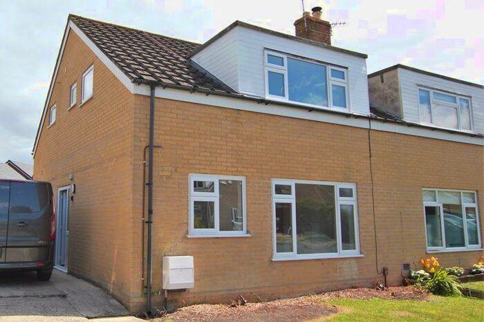 3 Bedroom Semi-Detached House To Rent In Lansdown Close, Melksham, SN12