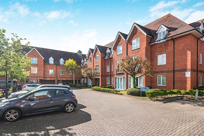 2 Bedroom Penthouse For Sale In Bluecoat Court, Hertford, SG14