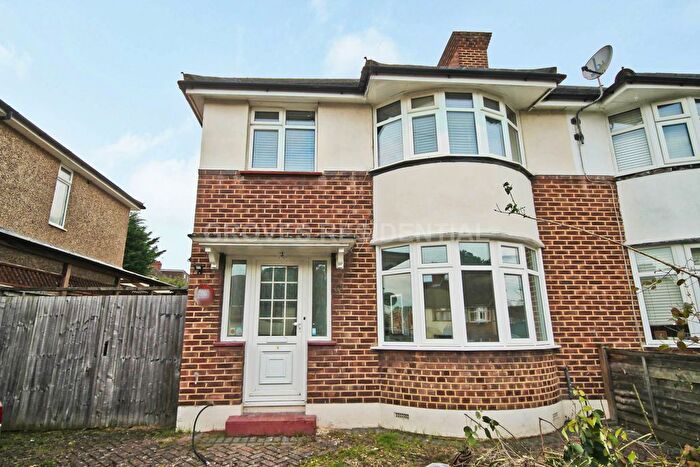 3 Bedroom Semi-Detached House To Rent In Elmbridge Avenue, Surbiton, KT5