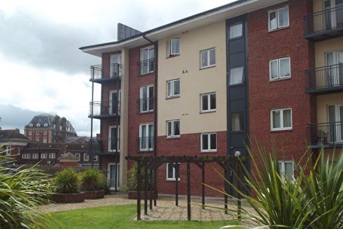 2 Bedroom Flat To Rent In New North Road, Exeter, EX4