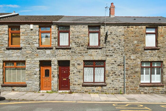 3 Bedroom Terraced House For Sale In Cemetery Road, Aberdare, CF44