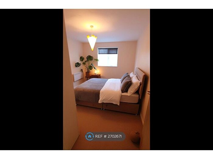 1 Bedroom Flat To Rent In Heddington Grove, London, N7