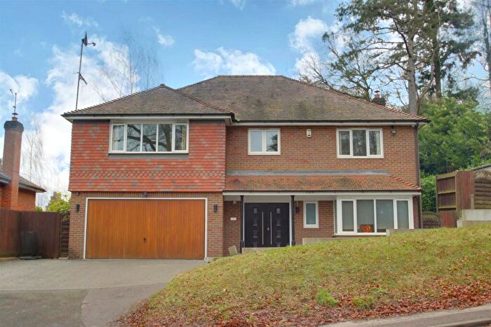 5 Bedroom Detached House To Rent In Felden Lane, Felden, HP3