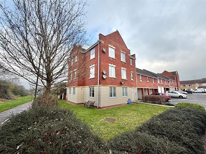 2 Bedroom Flat For Sale In Julius Close, Emersons Green, BS16