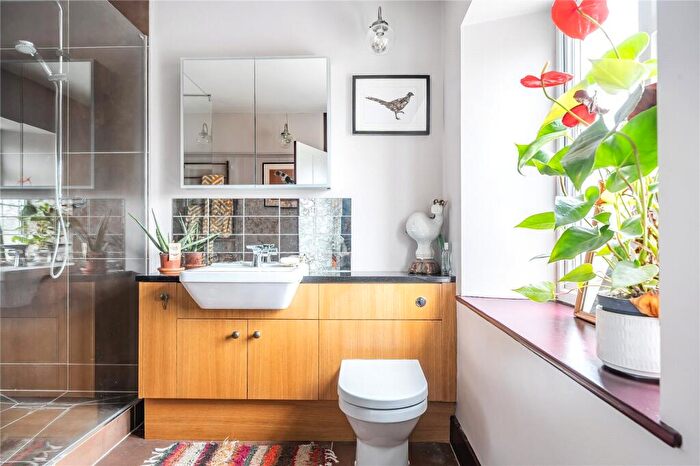 3 Bedroom End Of Terrace House For Sale In North Road, Mere, Warminster, Wiltshire, BA12