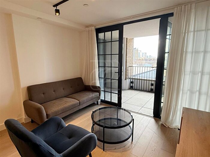 2 Bedroom Flat To Rent In The Pickle Factory, London, SE1
