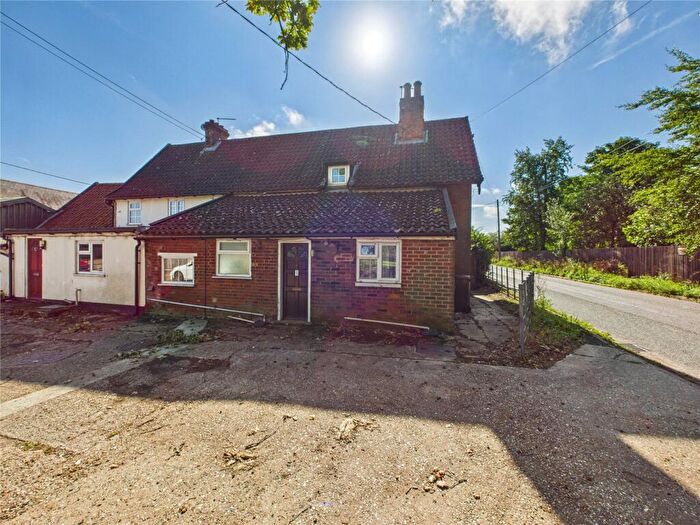 3 Bedroom Semi-Detached House For Sale In Humber Doucy Lane, Ipswich, Suffolk, IP4