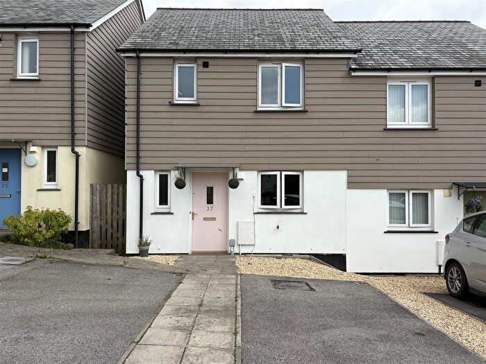 3 Bedroom Semi-Detached House For Sale In Badgers Watch, Trewoon, St. Austell, PL25