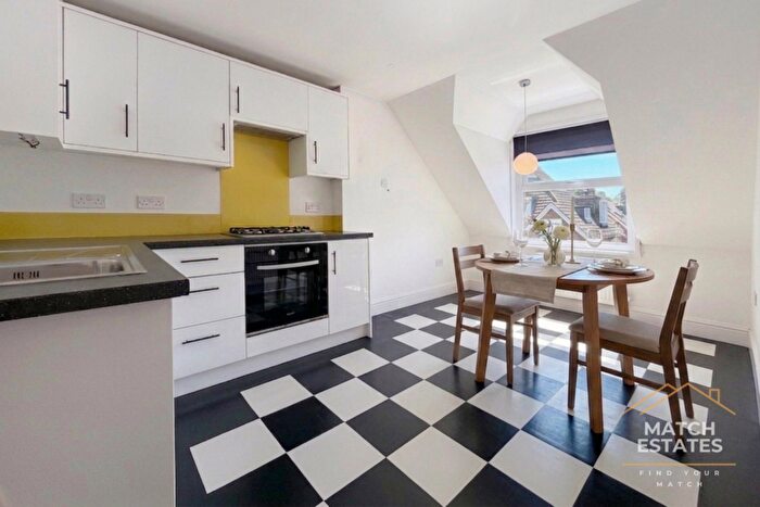 2 Bedroom Apartment For Sale In Westbourne Gardens, Folkestone, Kent, CT20