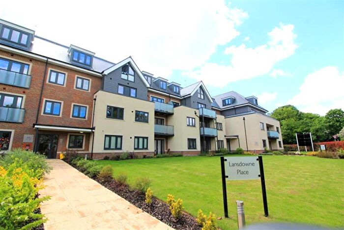 2 Bedroom Apartment To Rent In Institute Road, Taplow, SL6