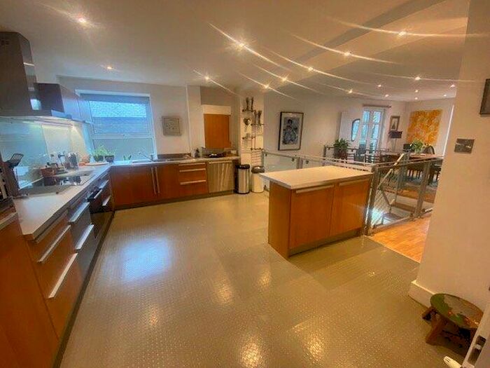 3 Bedroom House To Rent In Burnley Road East, Rossendale, Lancashire, BB4