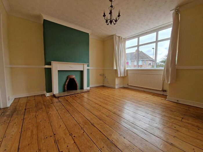 4 Bedroom Semi-Detached House To Rent In Mortimer Road, Filton, Bristol, BS34