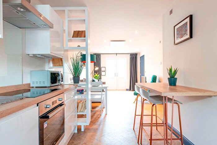 2 Bedroom Flat To Rent In Flat, Cedar Apartments, Conygre Road, Filton, Bristol, BS34