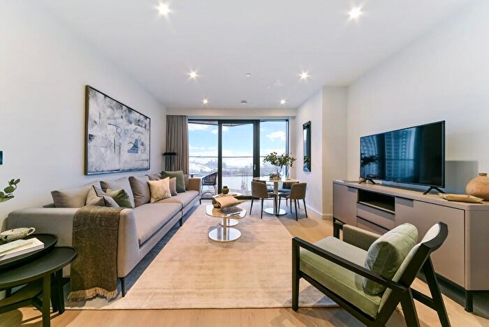 1 Bedroom Apartment To Rent In George Street, London, E14