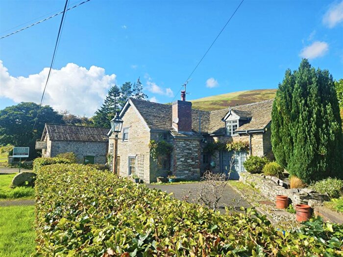 5 Bedroom House For Sale In New Radnor, LD8