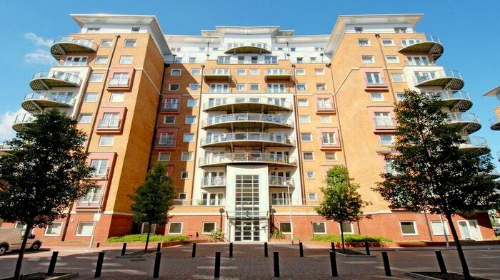 2 Bedroom Flat To Rent In Winterthur Way, Basingstoke, RG21