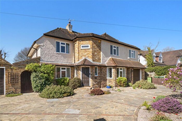 5 Bedroom Detached House For Sale In Brook Farm Road, Cobham, KT11