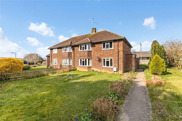 2 Bedroom Flat For Sale In Meryon Road, Alresford, Hampshire, SO24
